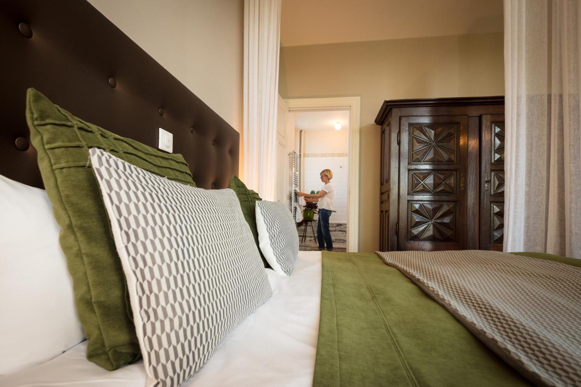 L'Autre Rives Bed & Breakfast Алби Екстериор снимка